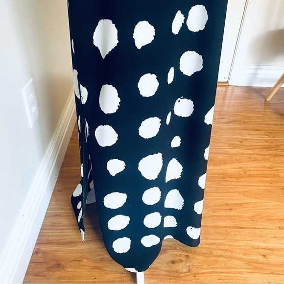 TRUTH & FABLE Keyhole Black & White Maxi Dress – Size M - Picture 6 of 17
